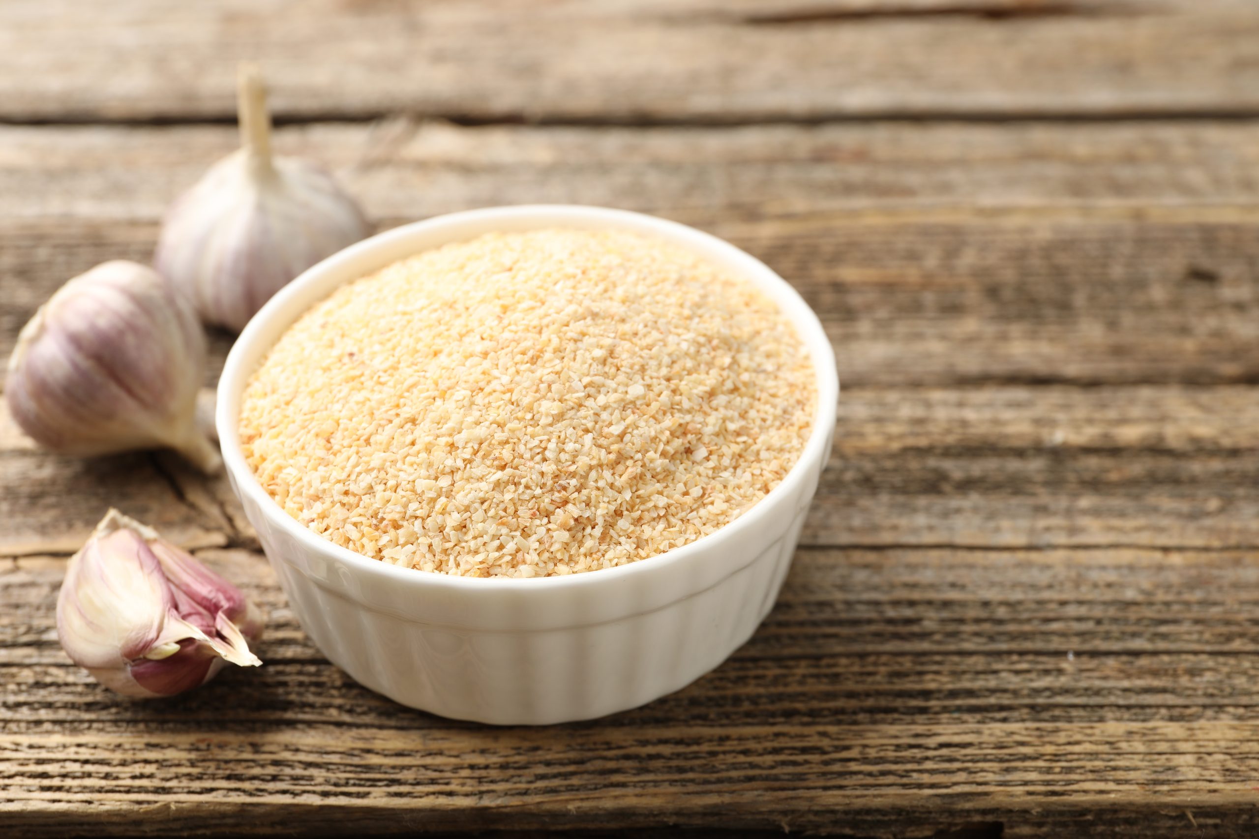 Dried ground garlic