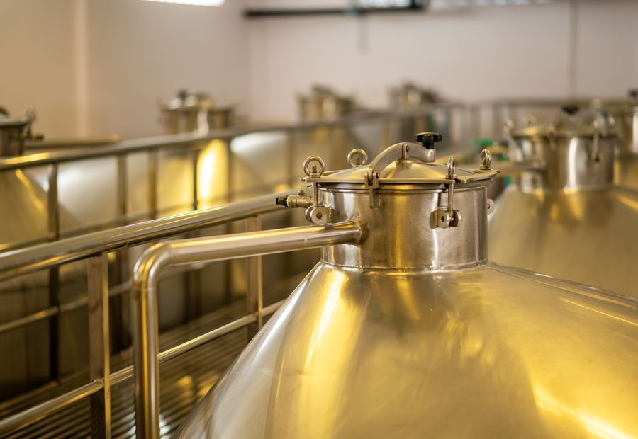 Stainless steel processing vessels